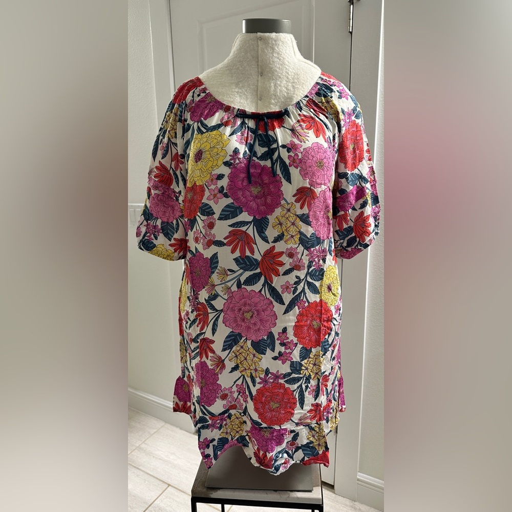 Kensie Dress - Scoop Neck, Long-sleeve, Floral.